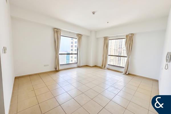 Unfurnished | 3 Bedroom | Partial Sea View