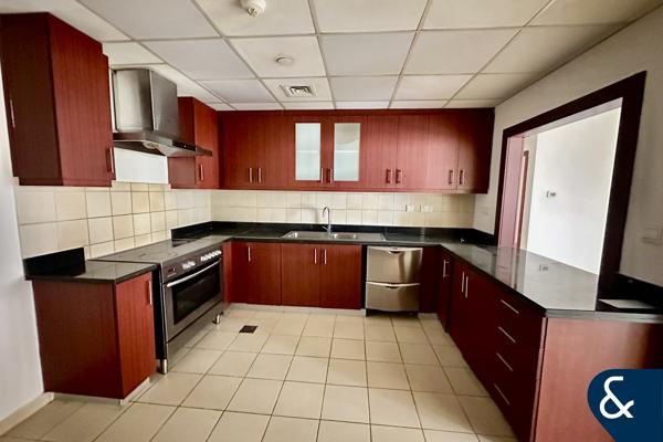 Unfurnished | 3 Bedroom | Partial Sea View