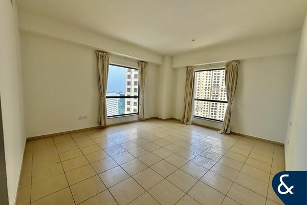 Unfurnished | 3 Bedroom | Partial Sea View