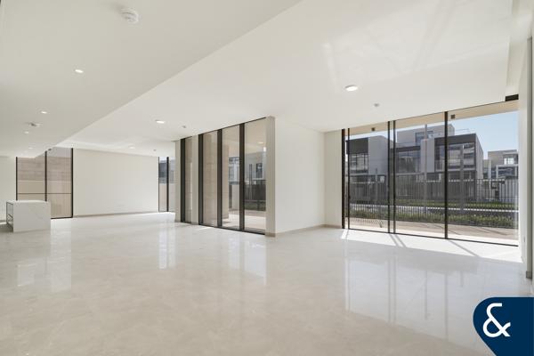 Modern Style 5 Bed | Basement | Brand New