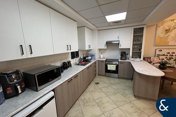 One Bedroom I VOT I 943 Sqft I Garden View