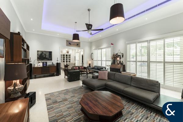 Exclusive | 5 Beds | Vacant | Private Pool