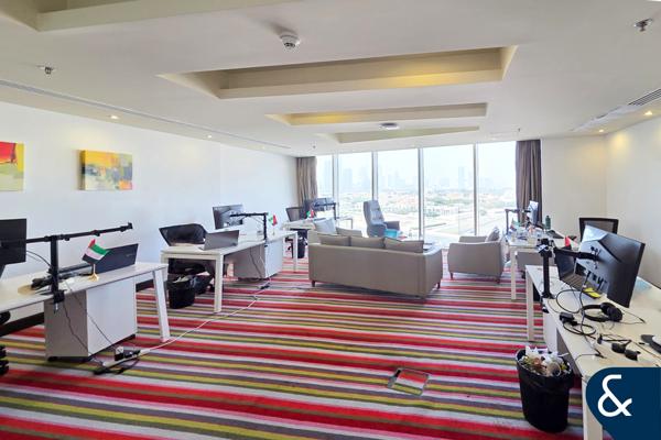 Amazing View | Vacant | Fitted Office
