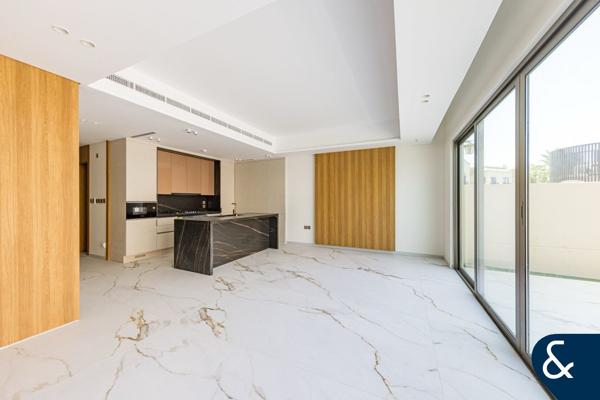 Exclusive | Landscaped | Internal View