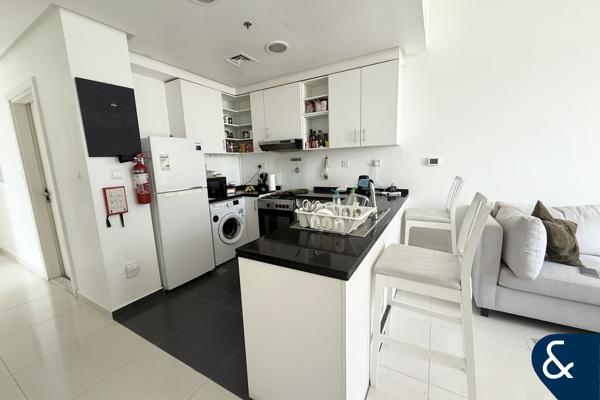 Furnished | Pool & Gym | Golf Course View