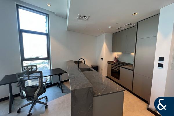 1 Bed With Balcony | Vacant | Select Group