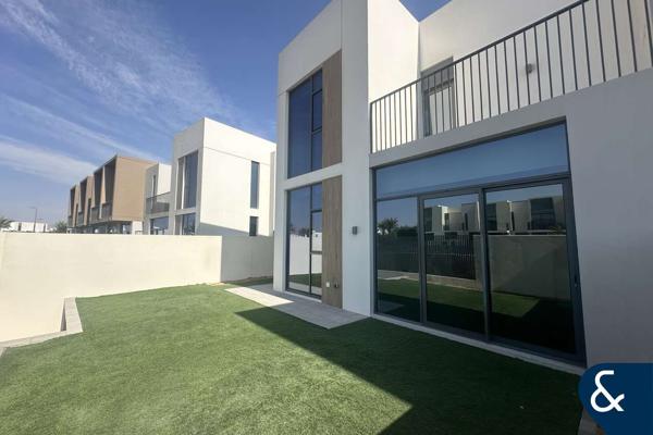 Single Row | Internal Plot | Vacant | 4 Bed