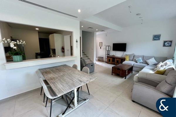 Vacant Now | 3 Beds | Maids | Single Row