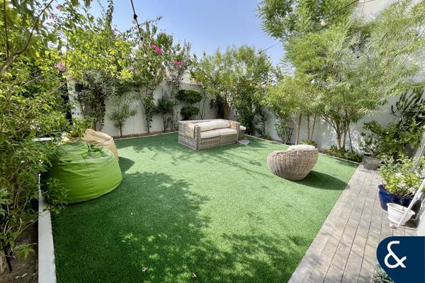 Vacant Now | 3 Beds | Maids | Single Row