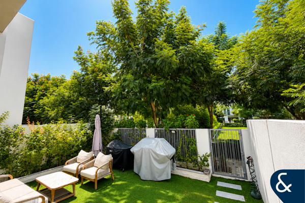 Pool Backing | Premium Property | Vacant Sep