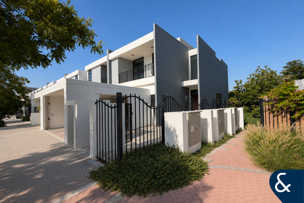 Extended 4 Bed+Maids| Large Layout | Parkside