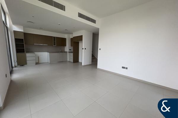 Available Now I 4 Bedrooms I Single row