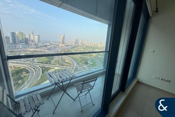 1 Bedroom Duplex | High Floor | Vacant