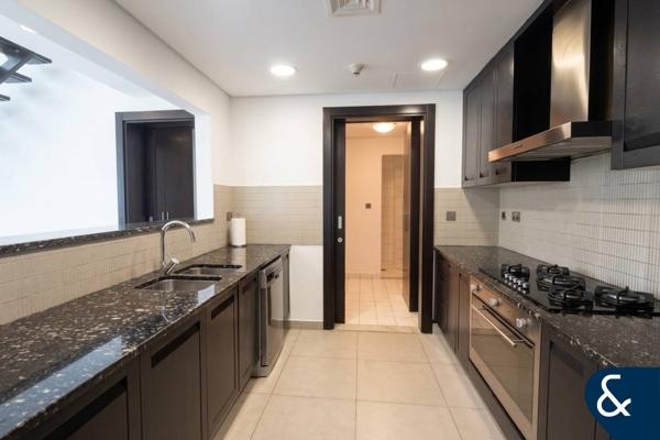 Vacant| Lake View | Duplex Unit