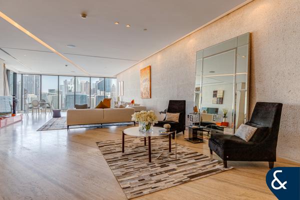 Sky-High Penthouse | PANORAMIC | Designer