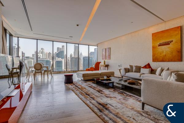 Sky-High Penthouse | PANORAMIC | Designer
