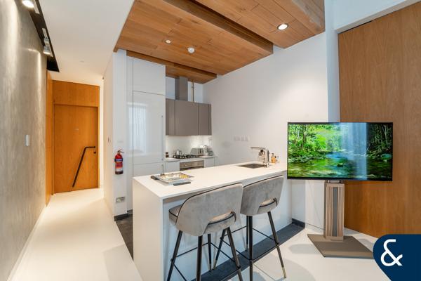 High Floor | Vacant | Rare to the Market