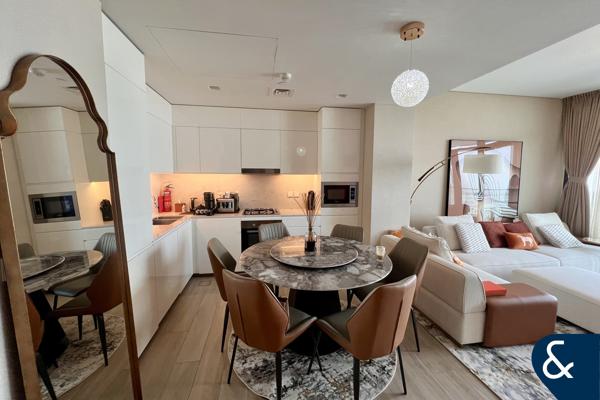 VACANT | LUXURIOUS | MOTIVATED SELLER