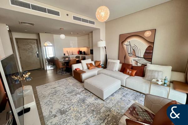 VACANT | LUXURIOUS | MOTIVATED SELLER