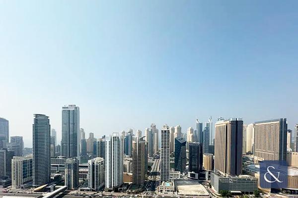 Full Floor | Grade A Unit | Amazing View