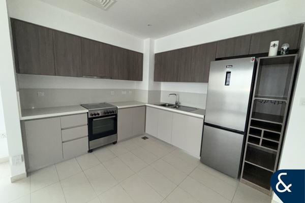 Vacant | Semi-furnished | High Floor