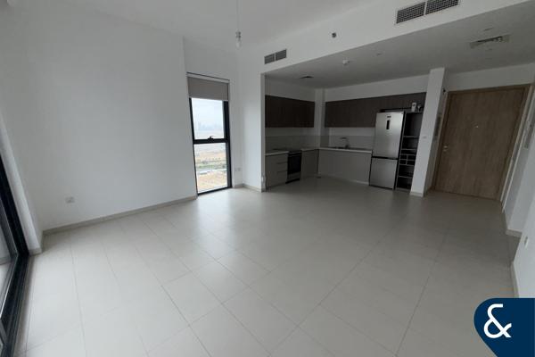 Vacant | Semi-furnished | High Floor