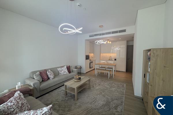1 Bedroom | High Floor | Creek View