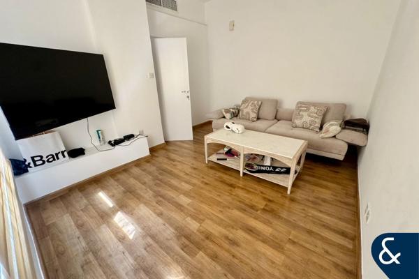 Well Maintained | Upgraded Floor | Type 3E