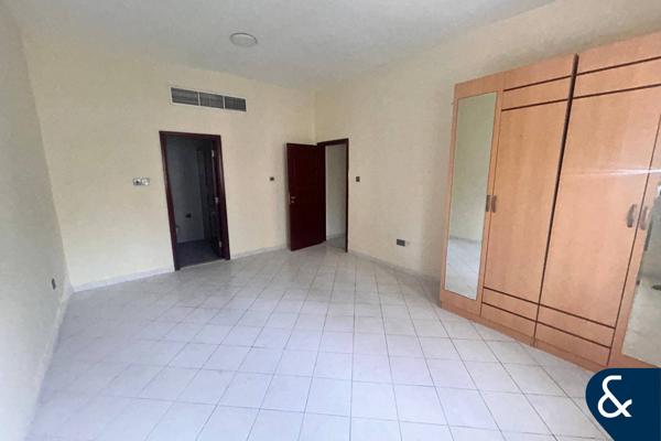 1 Bed | Large Layout | Vacant On Transfer