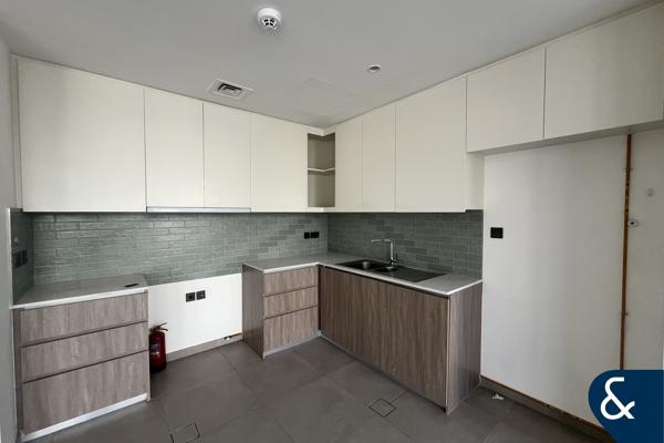 May Bell Style | 4 Bed | Well Maintained