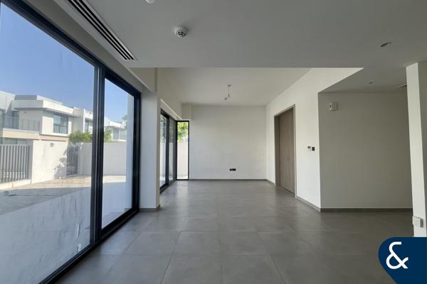 May Bell Style | 4 Bed | Well Maintained