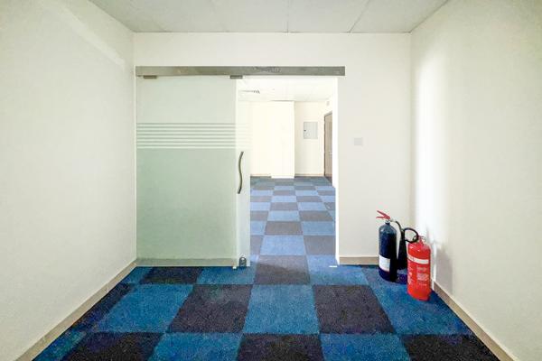 Partitioned | Autodrome View | Vacant