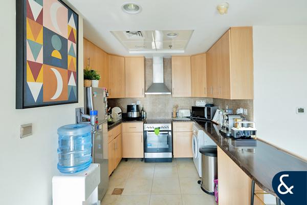 2 Bed | Corner Unit | Lake View
