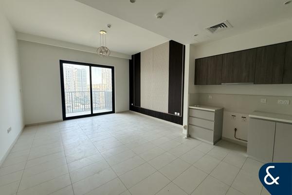 Unfurnished | Prime Location | One Bedroom