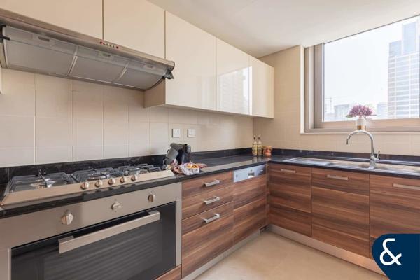 Luxury 2 Bedroom | Furnished | Marina Views