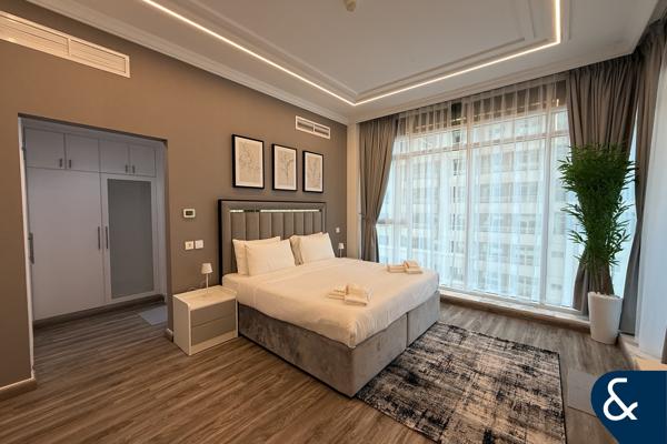 2 Beds | Furnished | Upgraded | Marina Views