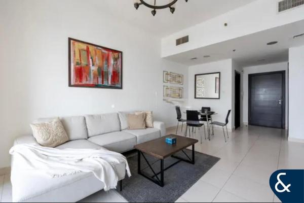 Water Views | Spacious | VOT | One Bedroom