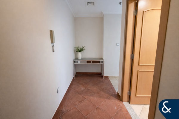 Low Floor | Vacant | One Bed | Close to Metro