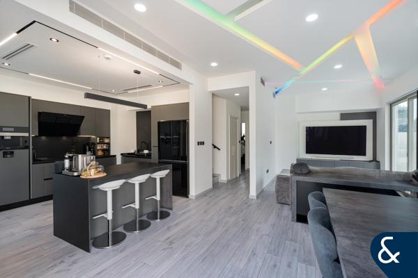 Showhome | 4 Bedrooms + Maids | Huge Plot
