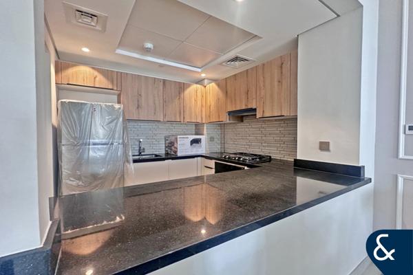 Eleganz 2 | Furnished | 1 Plus Study