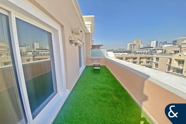 Huge layout | Closed Kitchen | Big Terrace