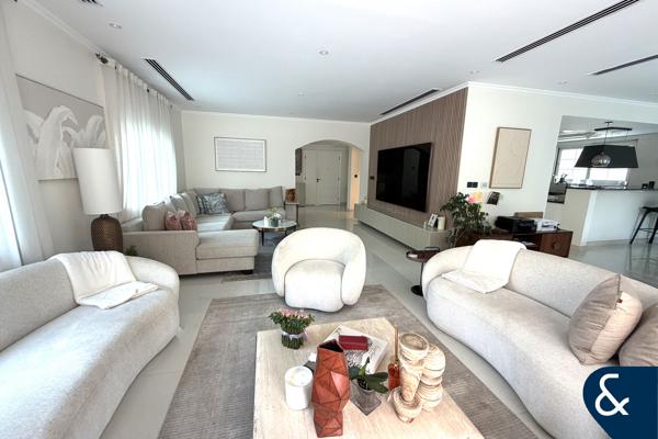 3 Bed Large | Huge 7k Plot | Upgraded & Pool