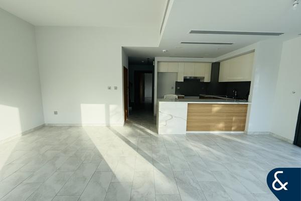 4 Bed + maid | Single row | Corner unit