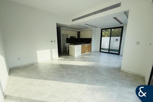4 Bed + maid | Single row | Corner unit