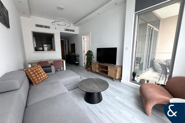FURNISHED | MARINA VIEWS | PRIME LOCATION