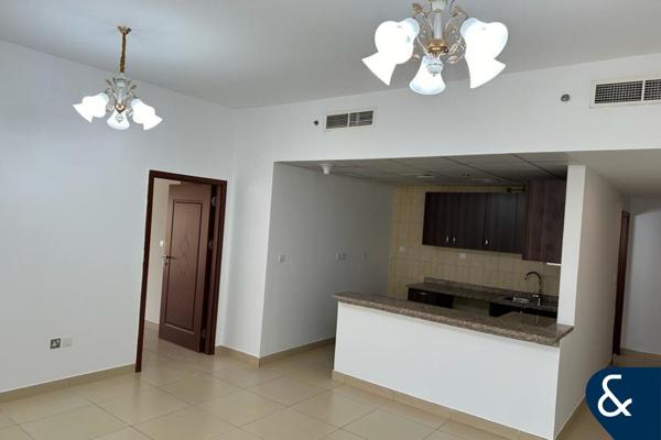 1 Bedroom | Fantastic view | Flexible Cheques