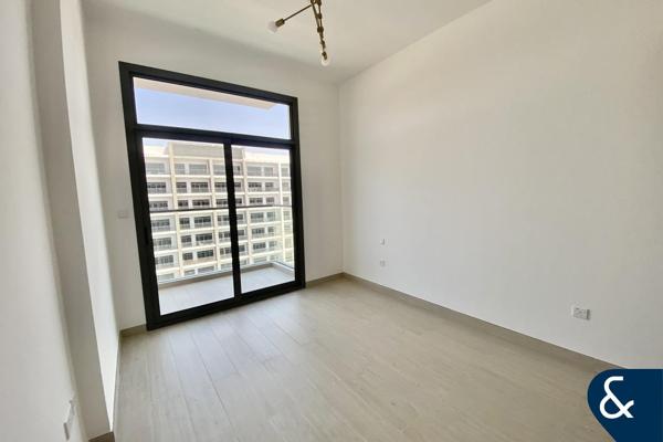 Stylish 1B | Great Amenities | Studio City