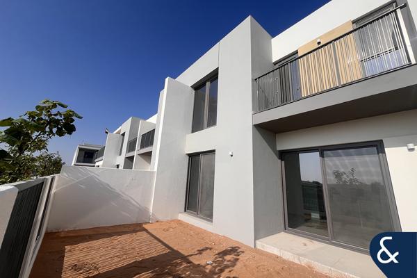 Single Row | Great Location | 3 Bedroom