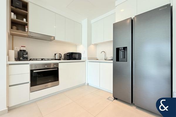 Large Terrace | Burj Khalifa Views | VOT