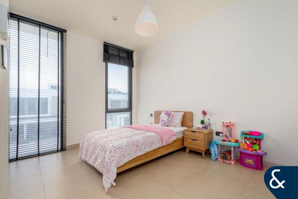 4 Bed | Large Layout | Exclusive Listing